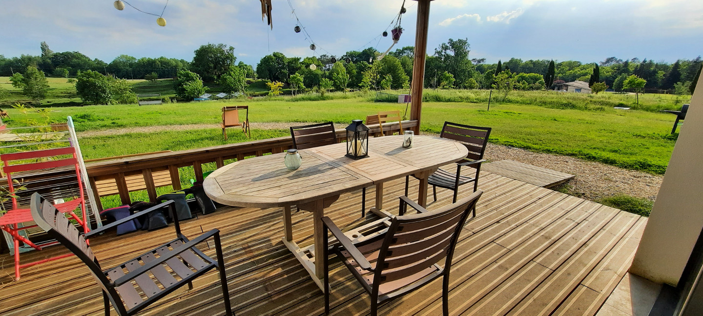 Logement GreenGo: Duo Ecolodges ("Violette" + "Tournesol") du domaine de la baleine bleue