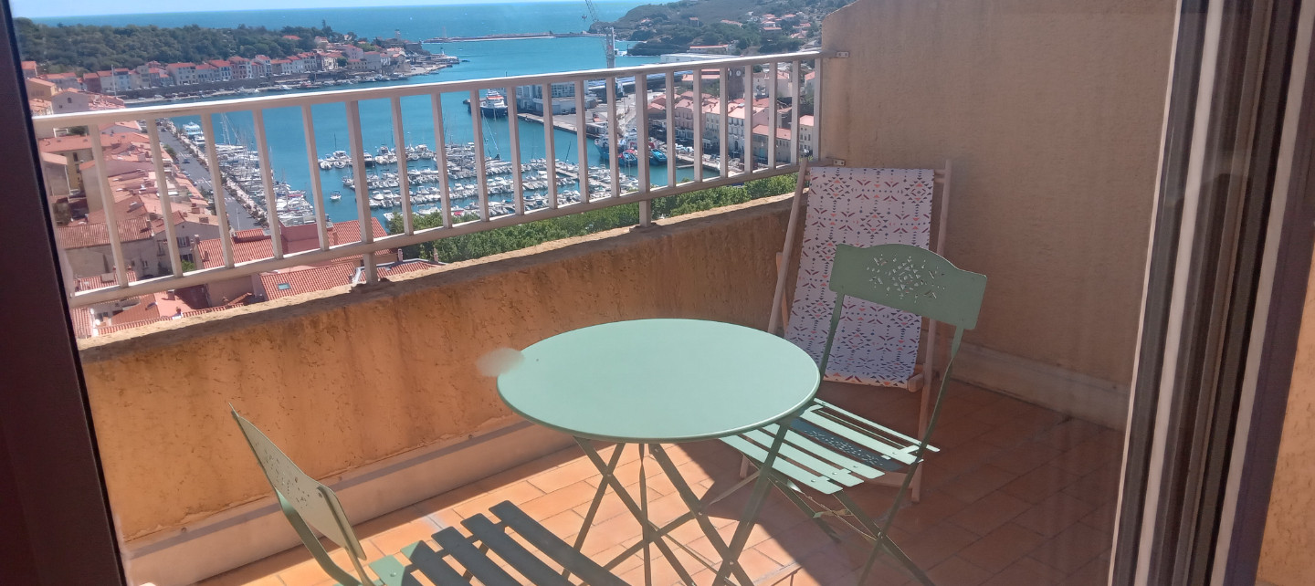 Logement GreenGo: Studio avec terrasse  au 5ème étage vue sur le port de Port-Vendres