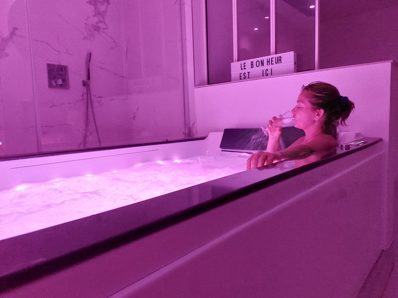 GreenGo White room les delices rooms