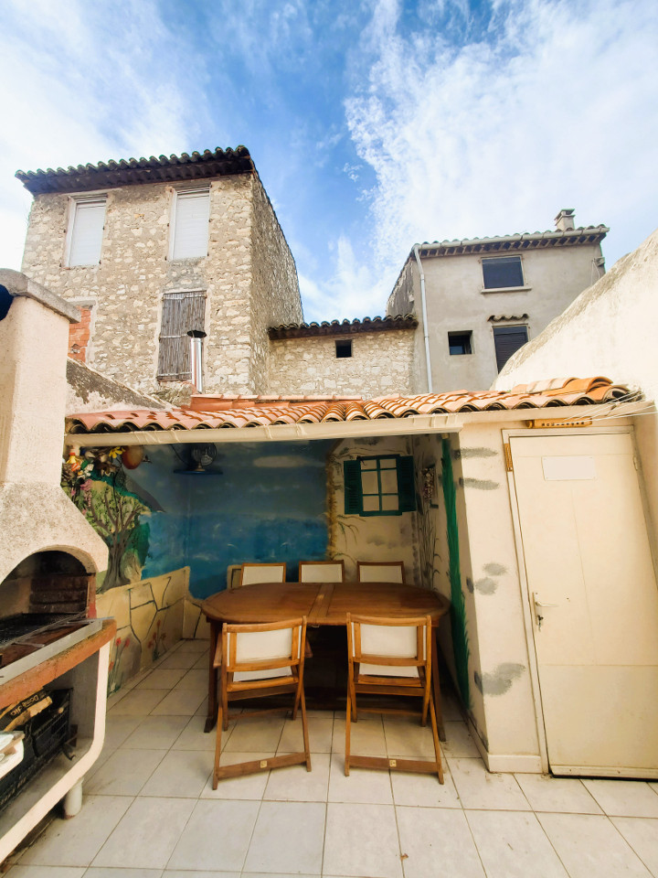 Logement GreenGo: La Tomette - Maison de ville avec patio