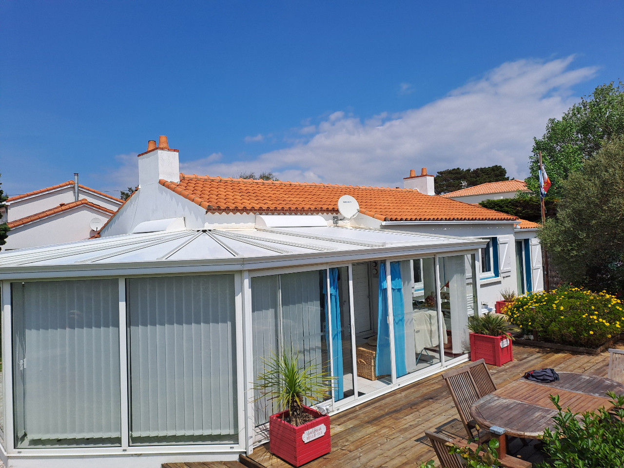 GreenGo Maison de bord de mer "la mouette rieuse". a 300m de la plage, jardin clos, terrasse et véranda.