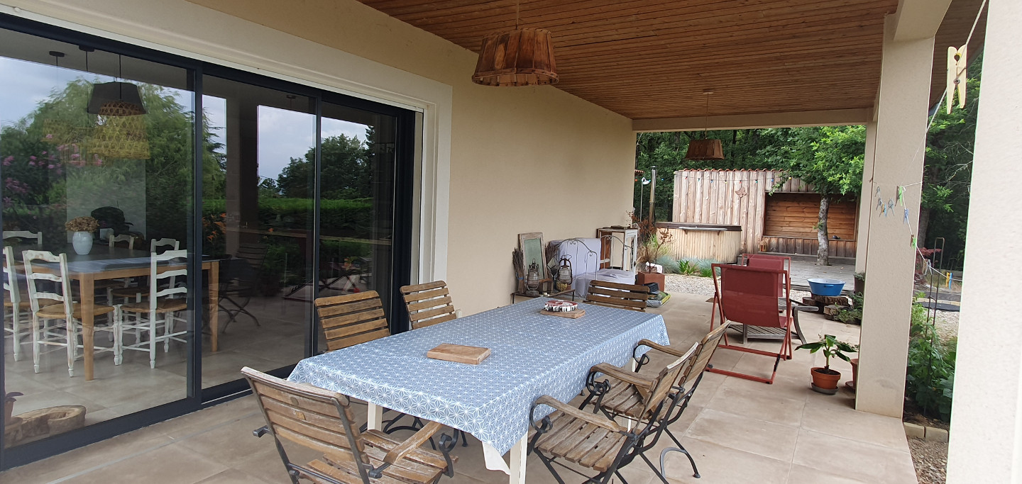 GreenGo Maison avec bain nordique dans village classé "Ville et métiers d'art"