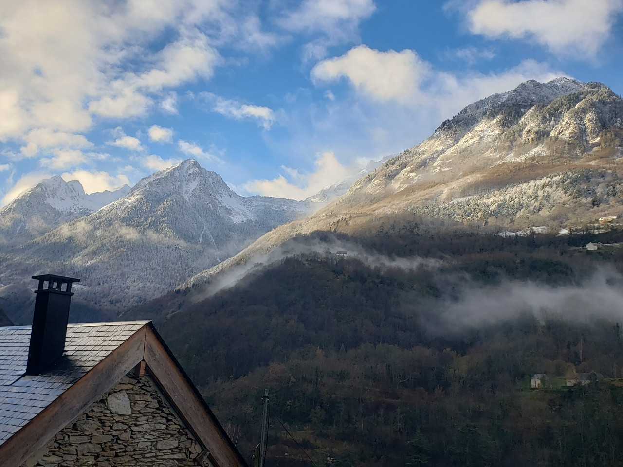Logement insolite Hautes-Pyrénées En forêt