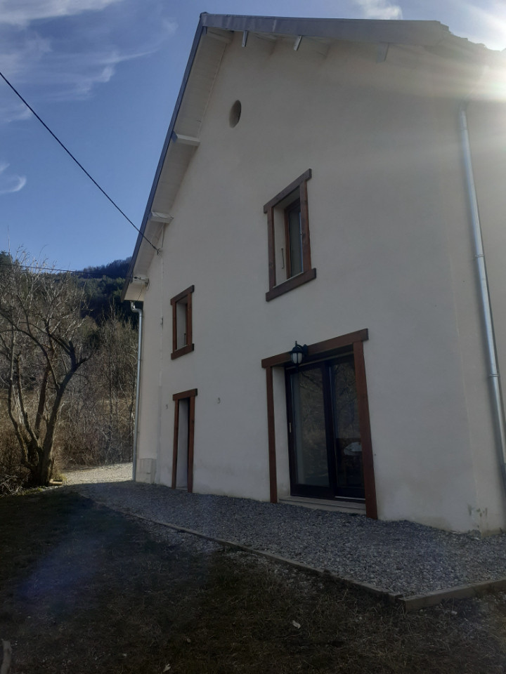 Location Hautes-Alpes En forêt