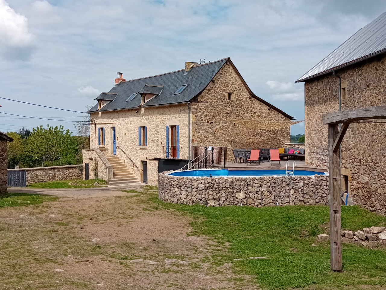 Corps de ferme a la campagne
