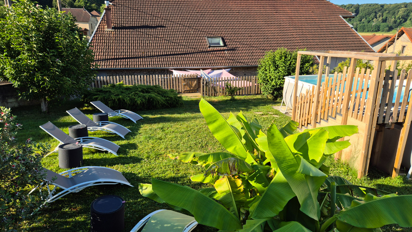Le Gîte des 3 Hiboux                            ( Réservation à la semaine )