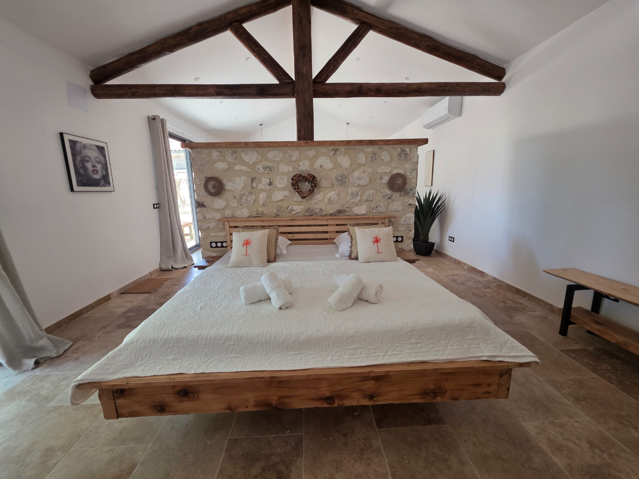 orderedImageAlt_accommodation_default