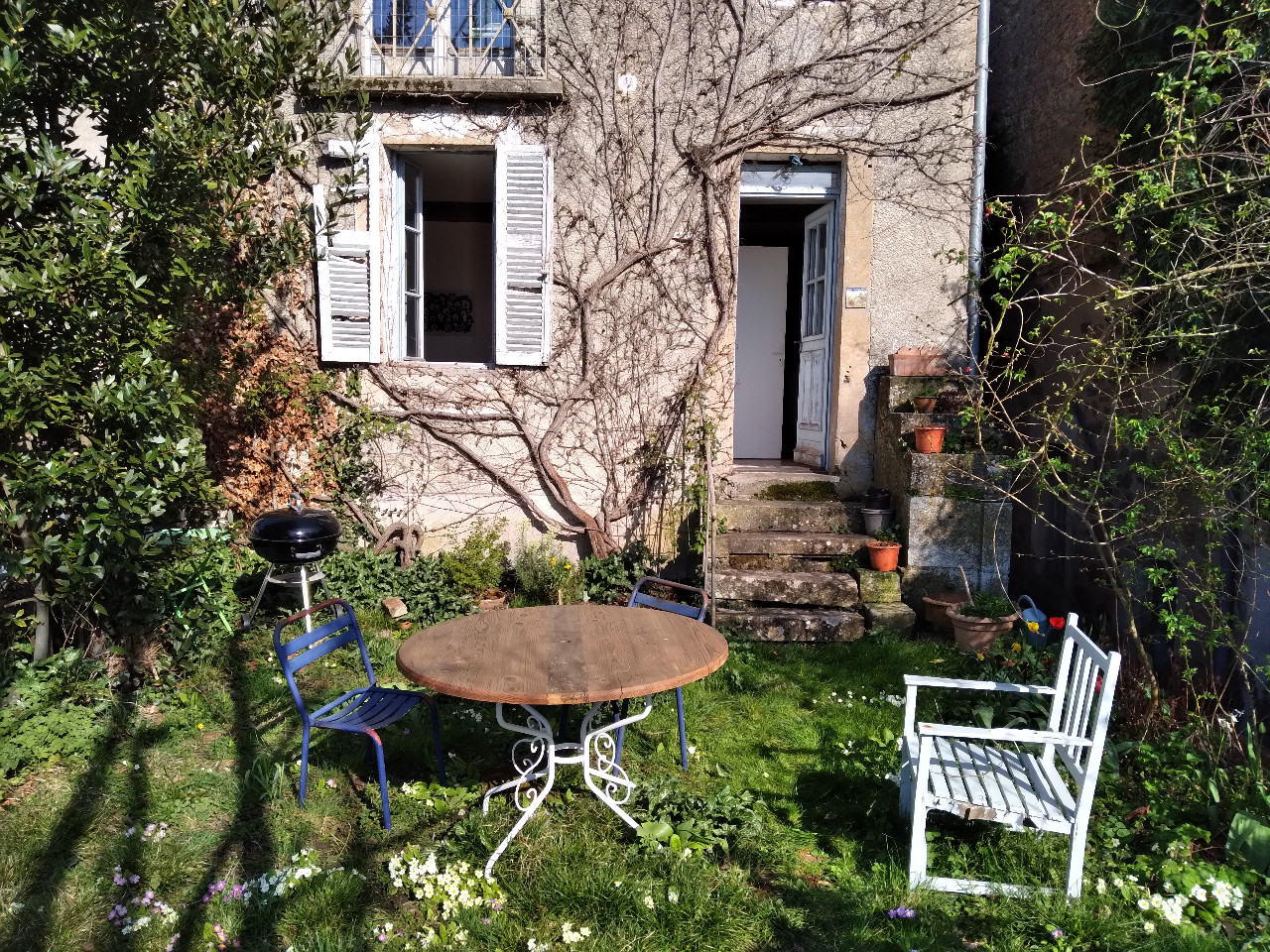 Chez Nol et Mil