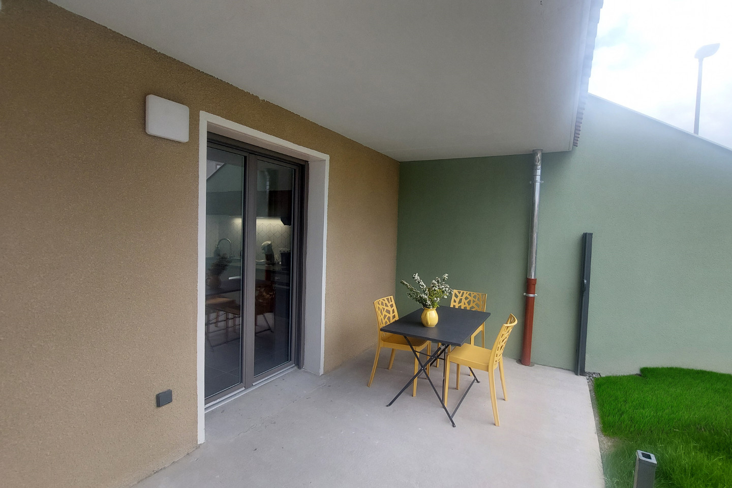 Appartement avec terrasse - Paladru (50m du lac)