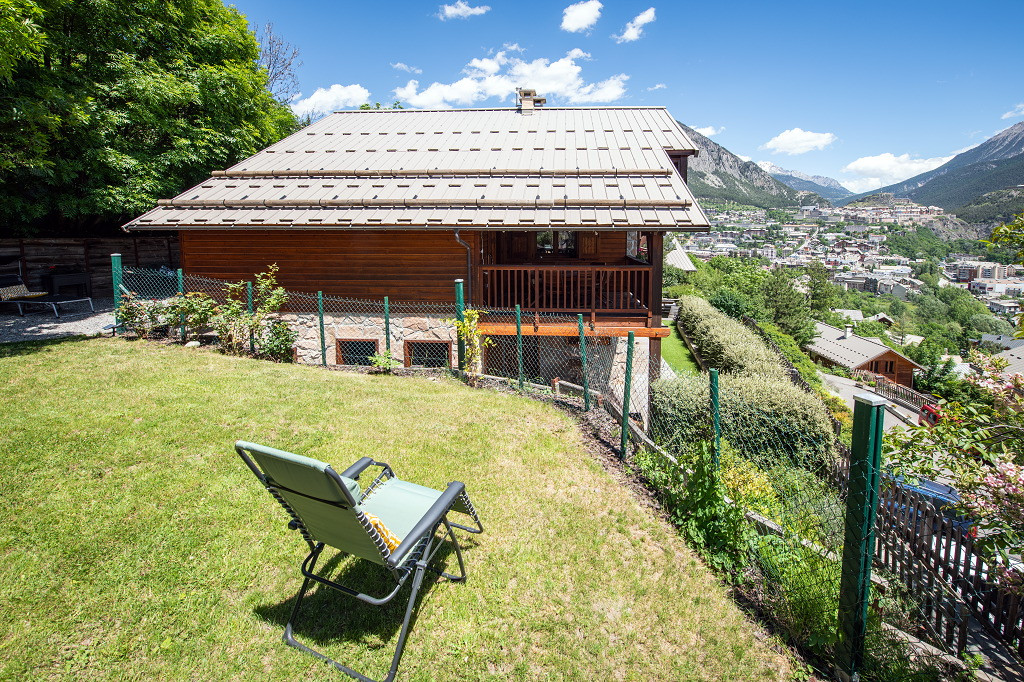 GreenGo Chalet avec vue à 700m des pistes de Serre-Chevalier