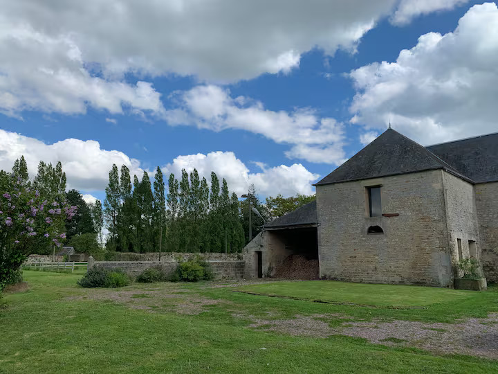 GreenGo Le Mesnil Dan - gîte de groupe de charme au sein d'une exploitation de feuillage coupé d'excellence