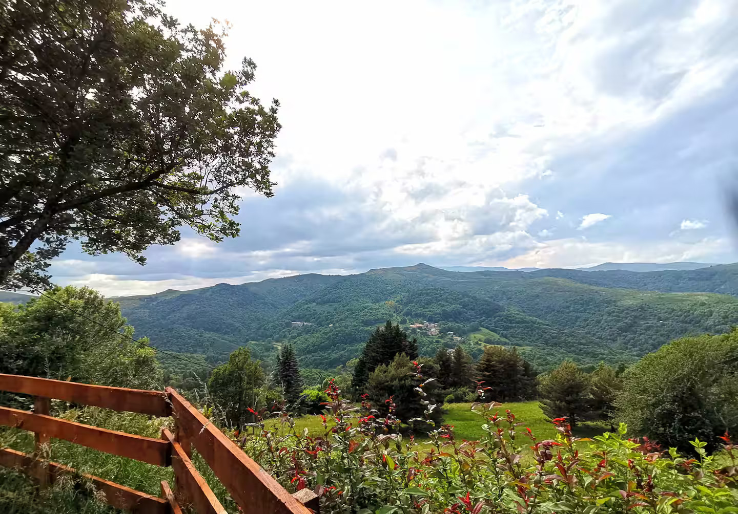 GreenGo Gîte Auvergne-Rhône-Alpes Évasion