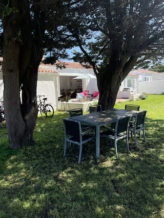 Maison familiale sur l'Ile d'Yeu et ses vélos