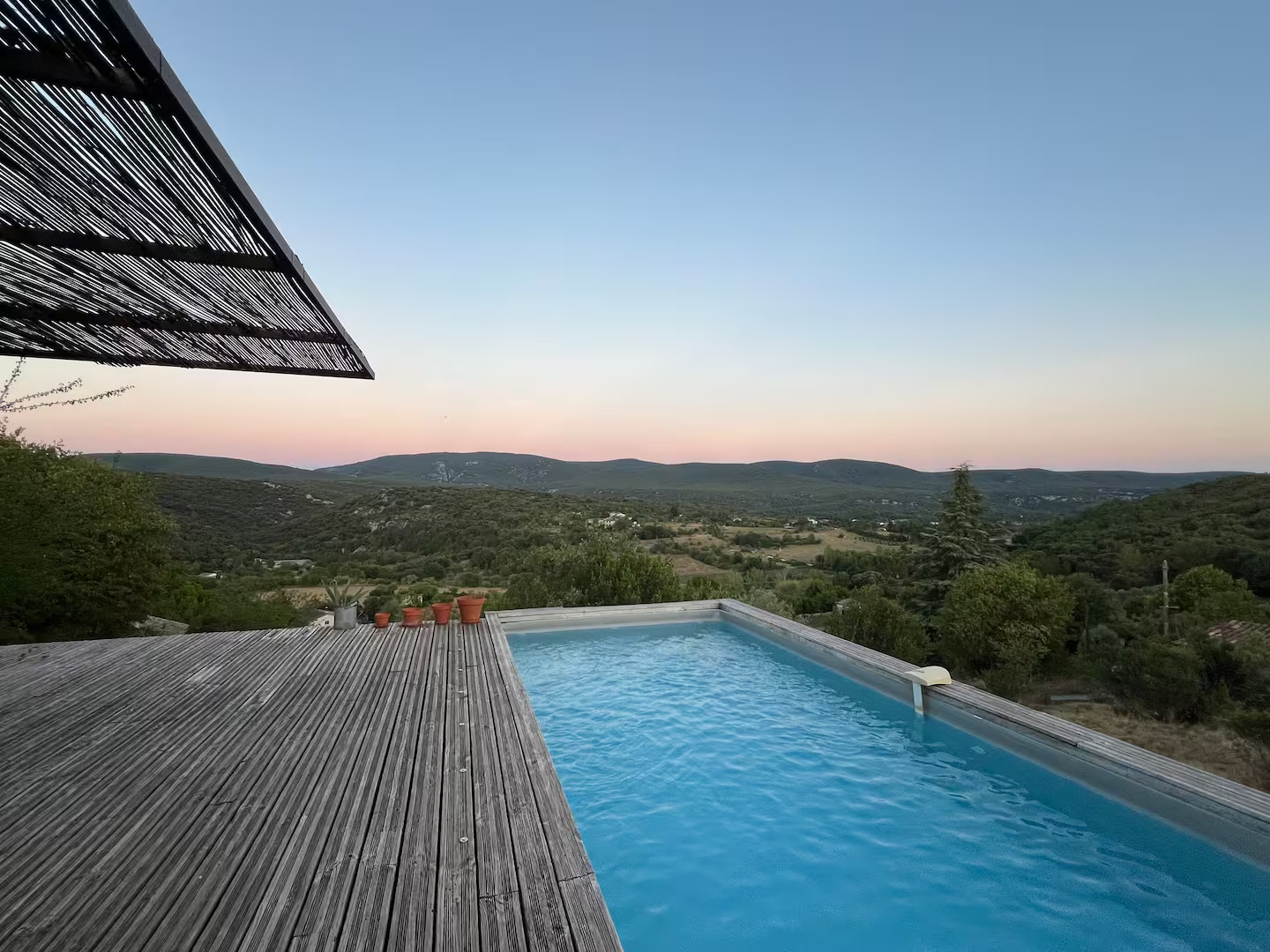 GreenGo Maison en bois cosy sur la falaise