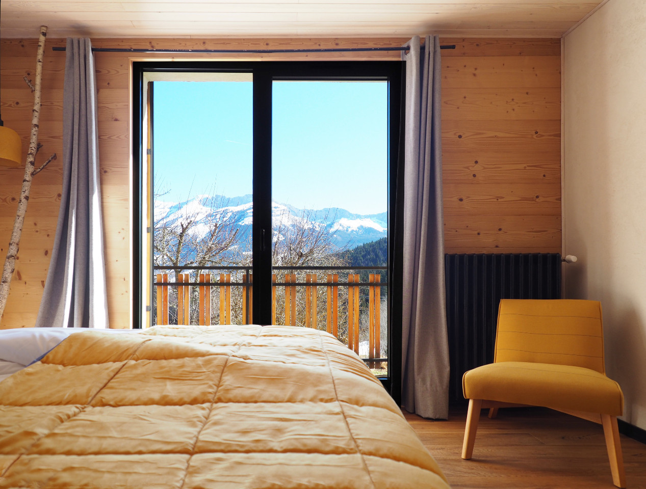 GreenGo Domaine les 4 Vents, élégant gîte privé 4 suites vue montagne pour 2 à 8 personnes au cœur de 12 ha