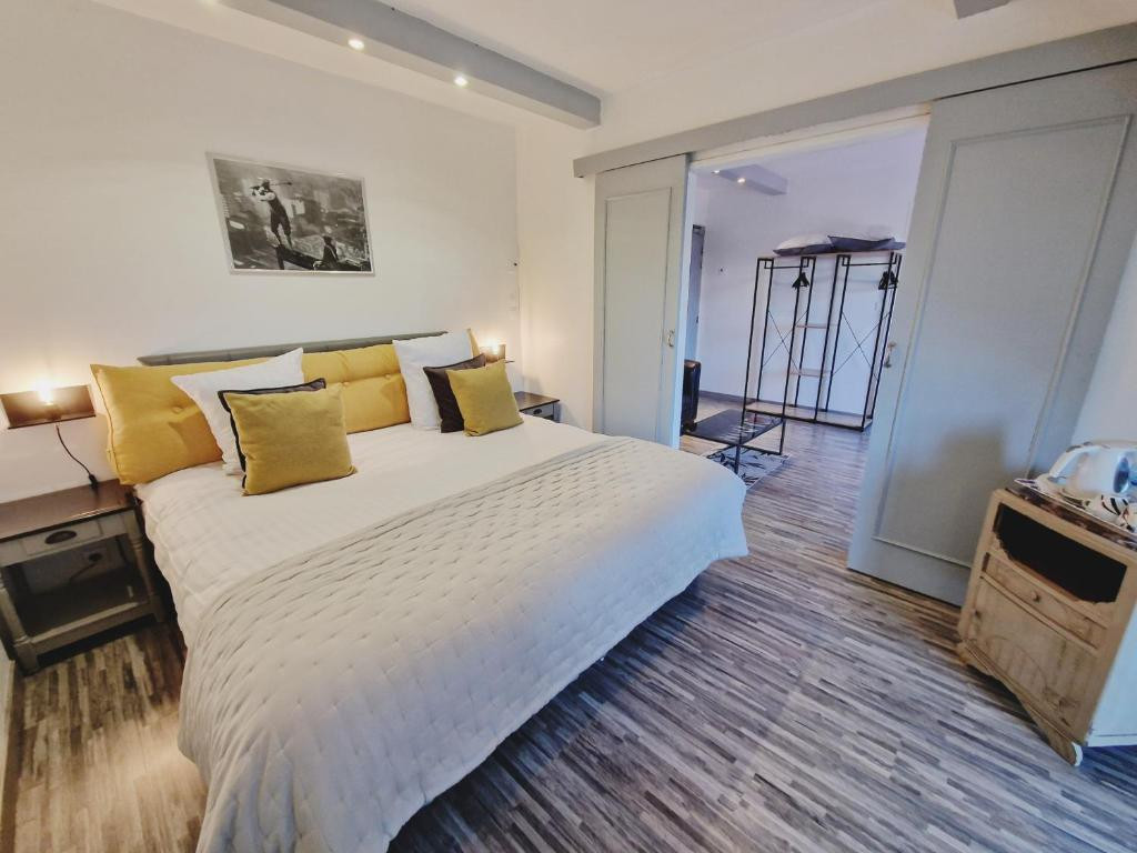 orderedImageAlt_accommodation_default
