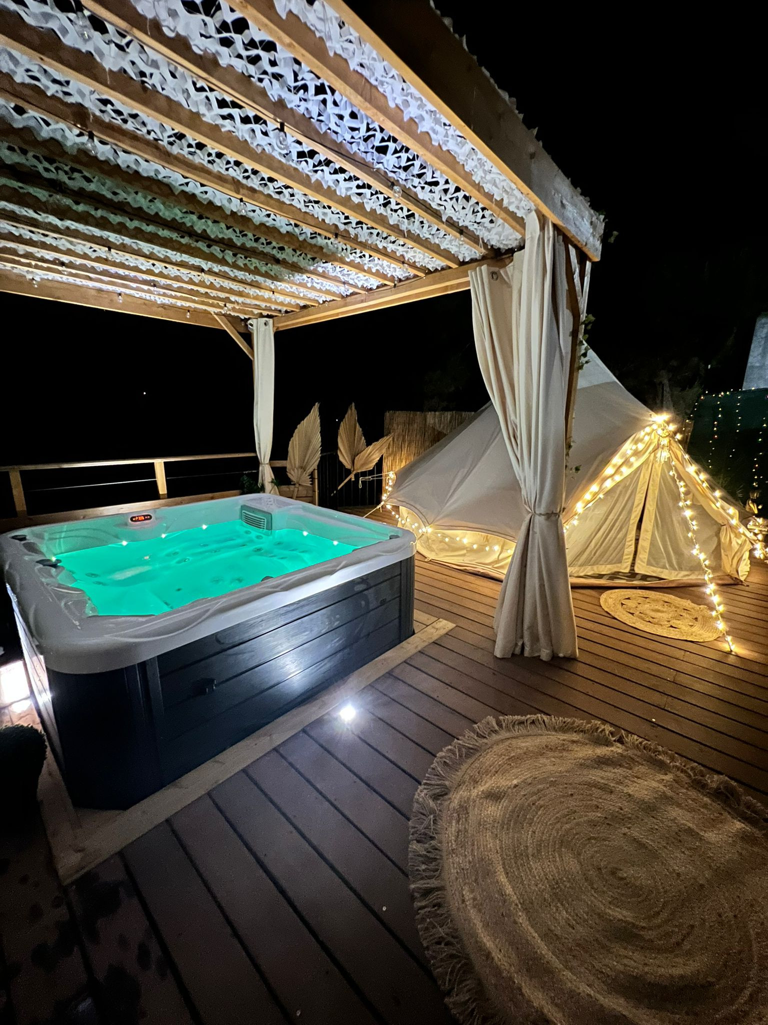 GreenGo Yourte Éco-lodge avec jacuzzi luxe chez C&c