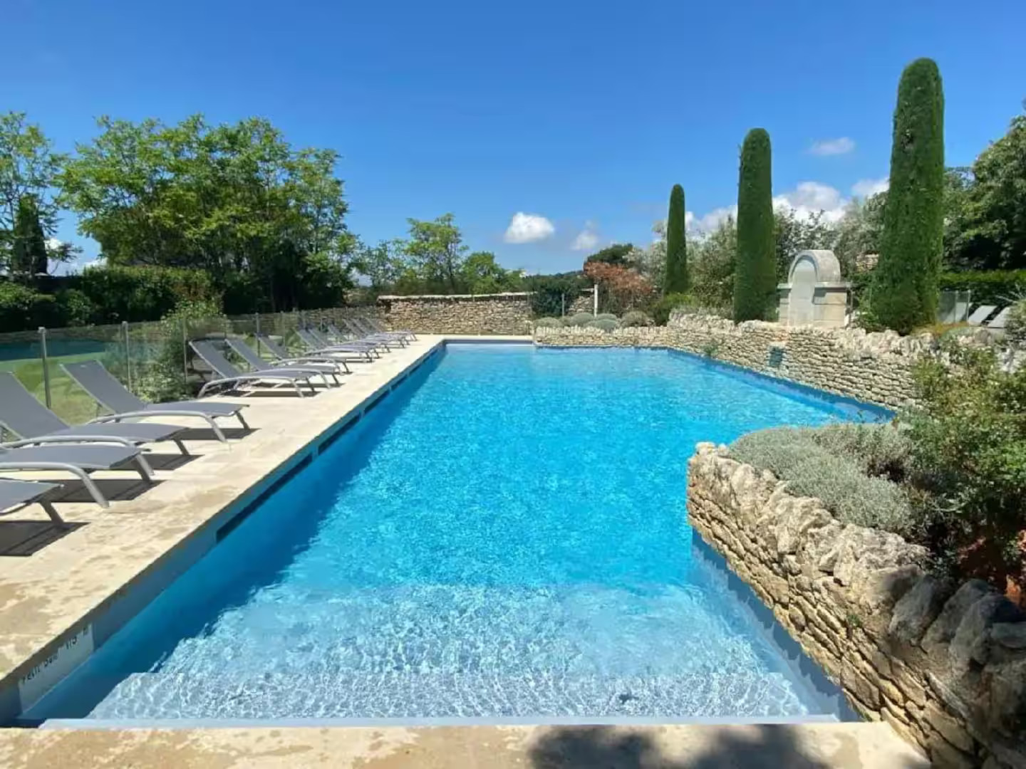 GreenGo Jolie Bastidon en pierre Sèche