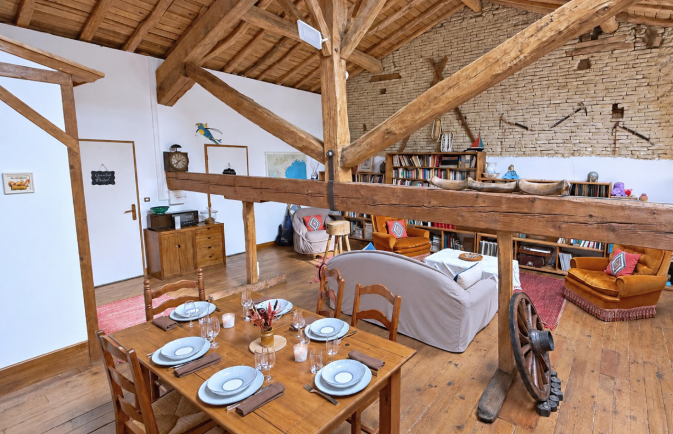 Logement GreenGo: Suite 2 chambres • Poutres anciennes & douceur