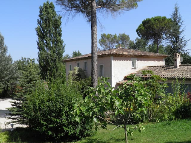 Bastide des pins