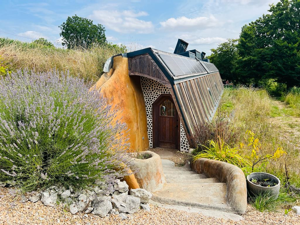 Hôte GreenGo: Earthship Biras Dordogne