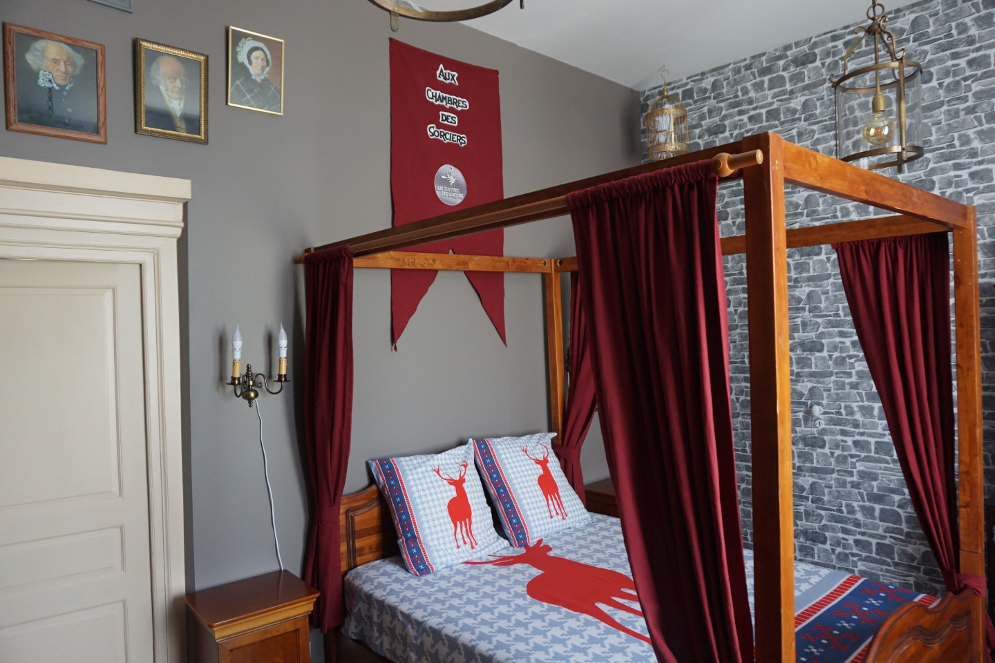 Aux Chambres des Sorciers