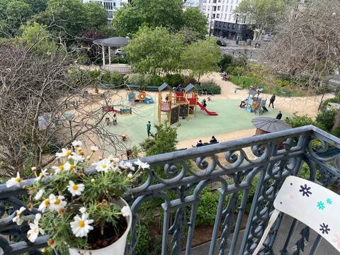 Paris parc view 5 bedrooms family subway 6