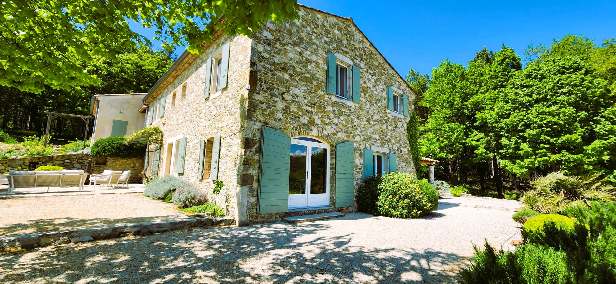 Location Drôme Gîte de groupe