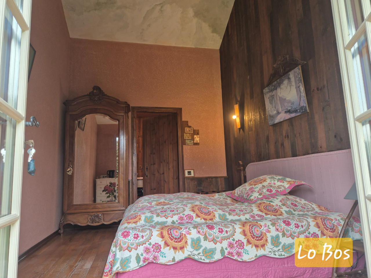 orderedImageAlt_accommodation_default