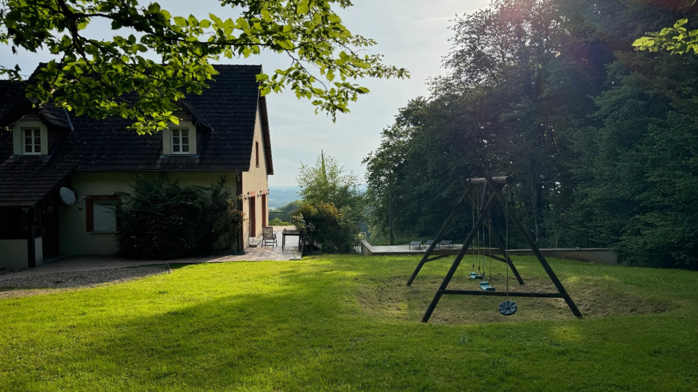 GreenGo Le Grenier de Neuvy - Grand gîte avec piscine près de Sancerre