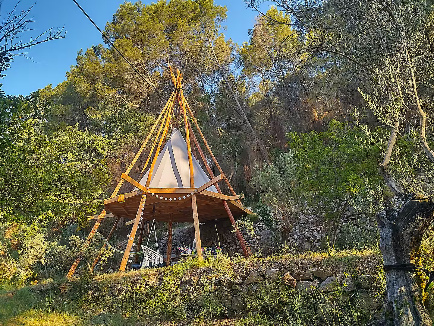 GreenGo Le Tipi² Perché : Expérience nature en Provence