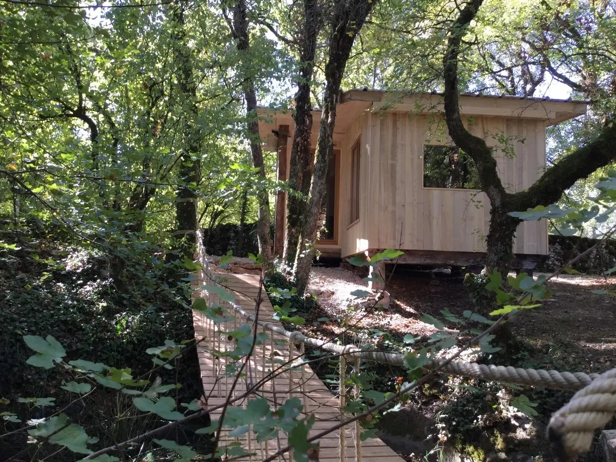 Hôte GreenGo: Domaine du 'mas de Tourel' - cabane lodge piscine & spa privatif dans le Lot