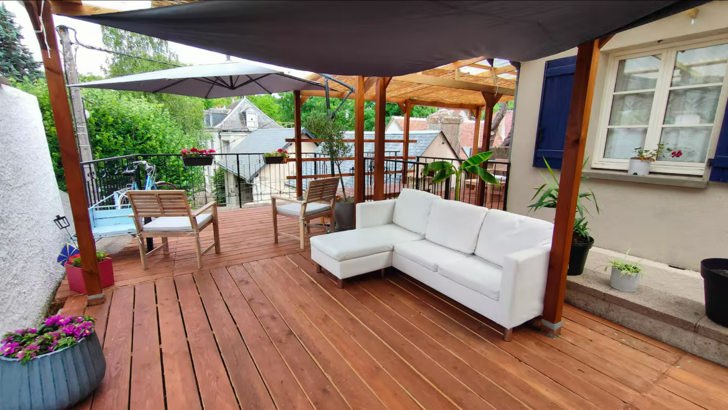 Studio à Amboise avec parking, terrasse et jardin