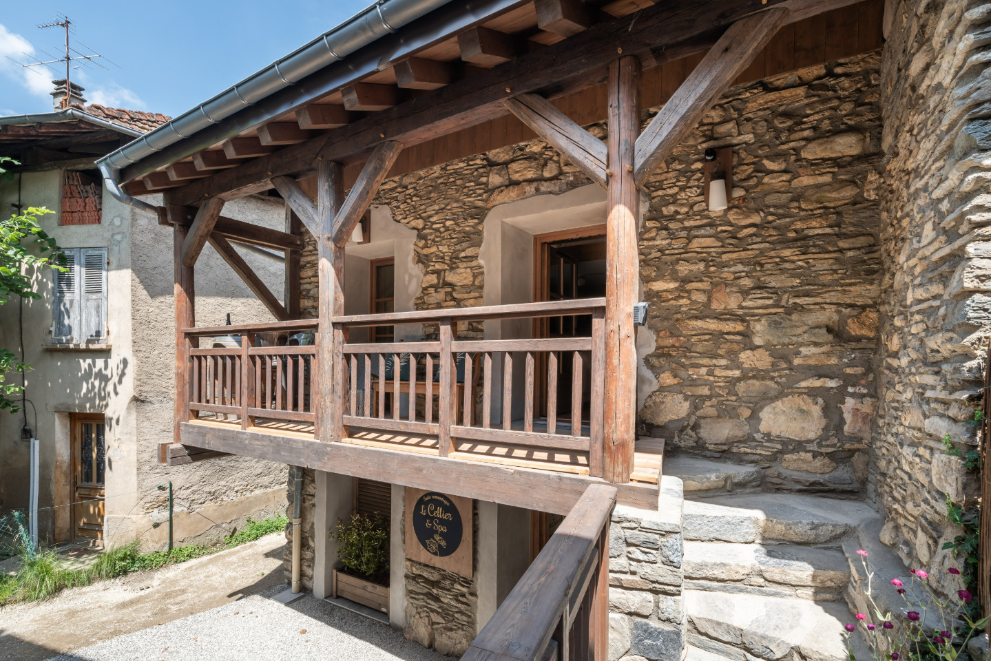GreenGo Le Cellier & Spa : Chalet de Charme & Spa Privé à Saint Maximin au coeur du Grésivaudan