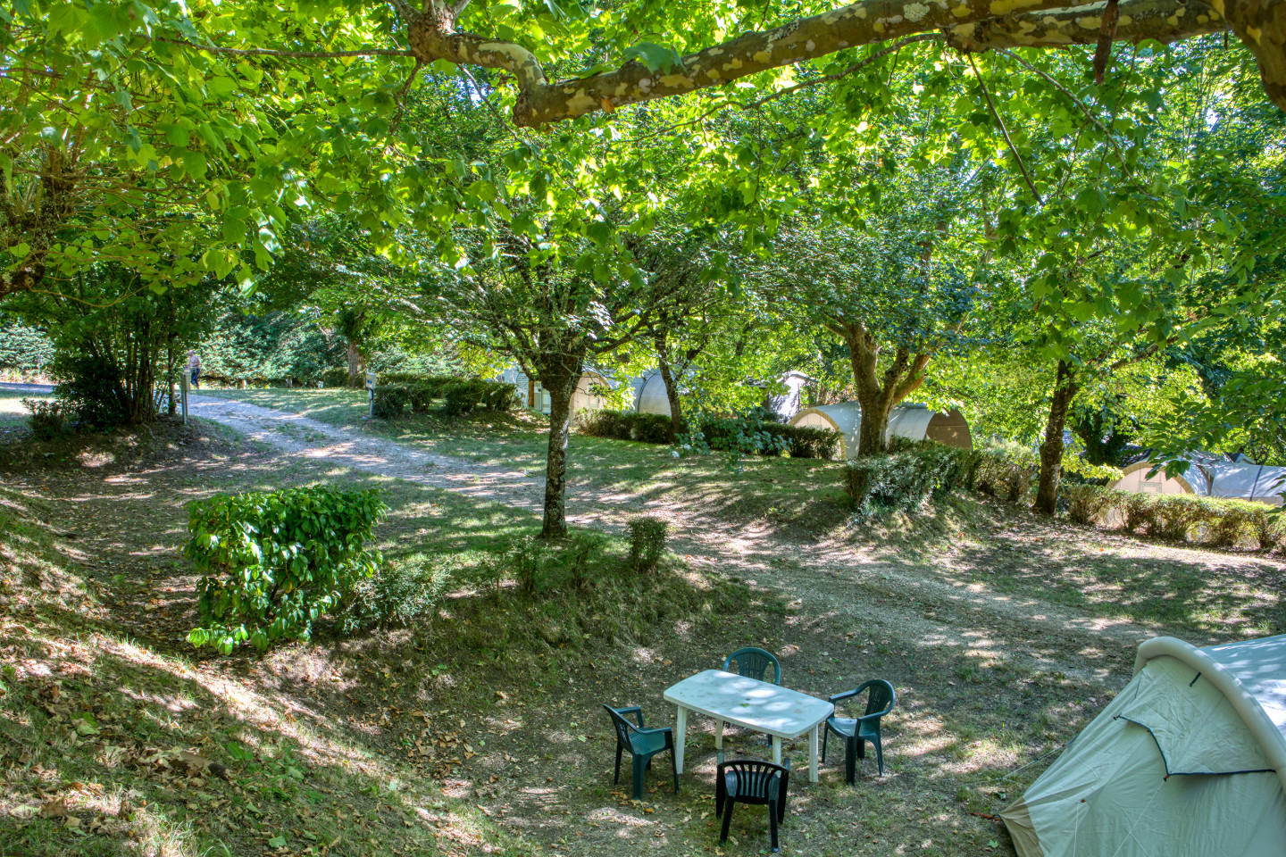 Logement GreenGo: Emplacement de camping spacieux et ombragés