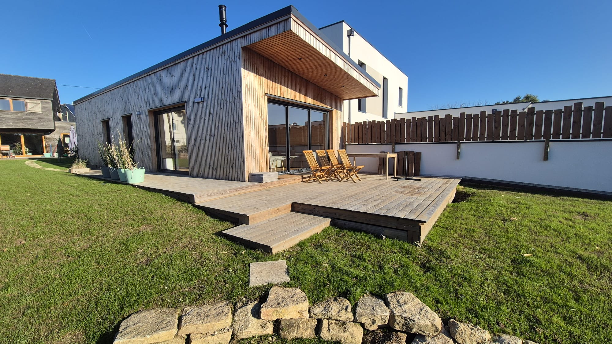 Ecolodge lumineux avec terrasse