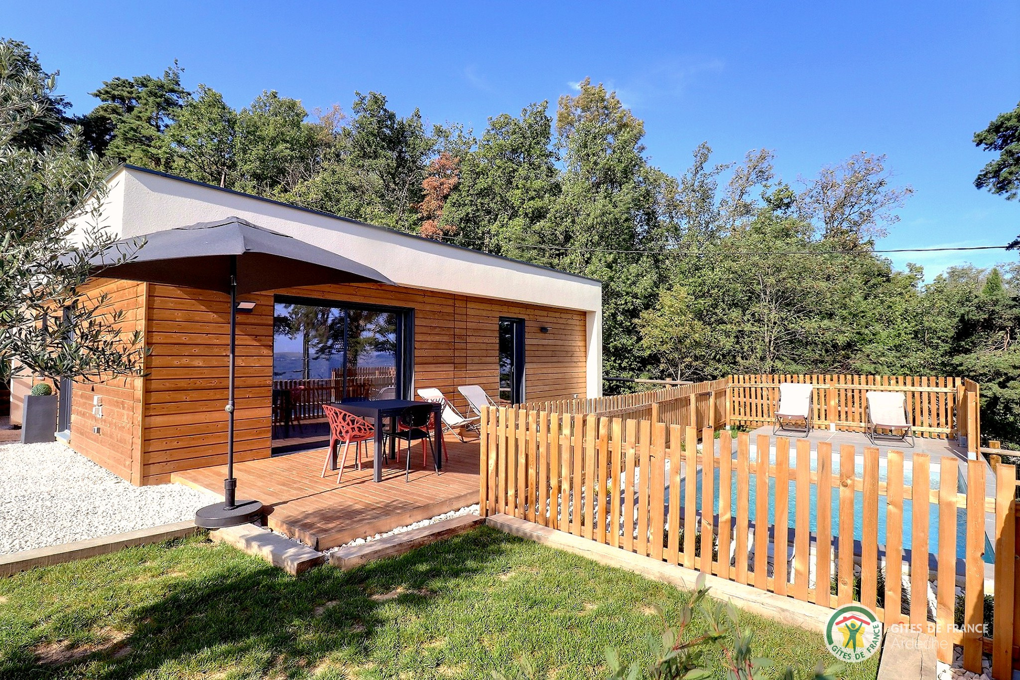 Hôte GreenGo: La Booa **** Écolodge en Ardèche - Piscine privative