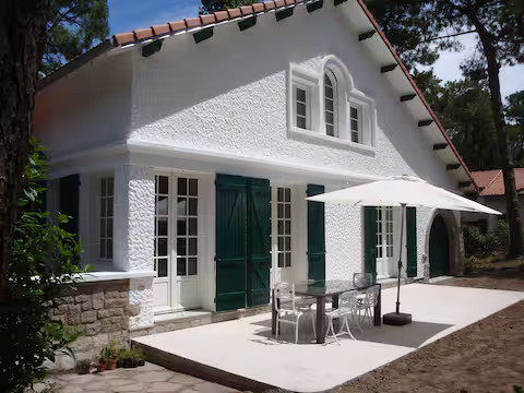 GreenGo Maison basque dans les pins