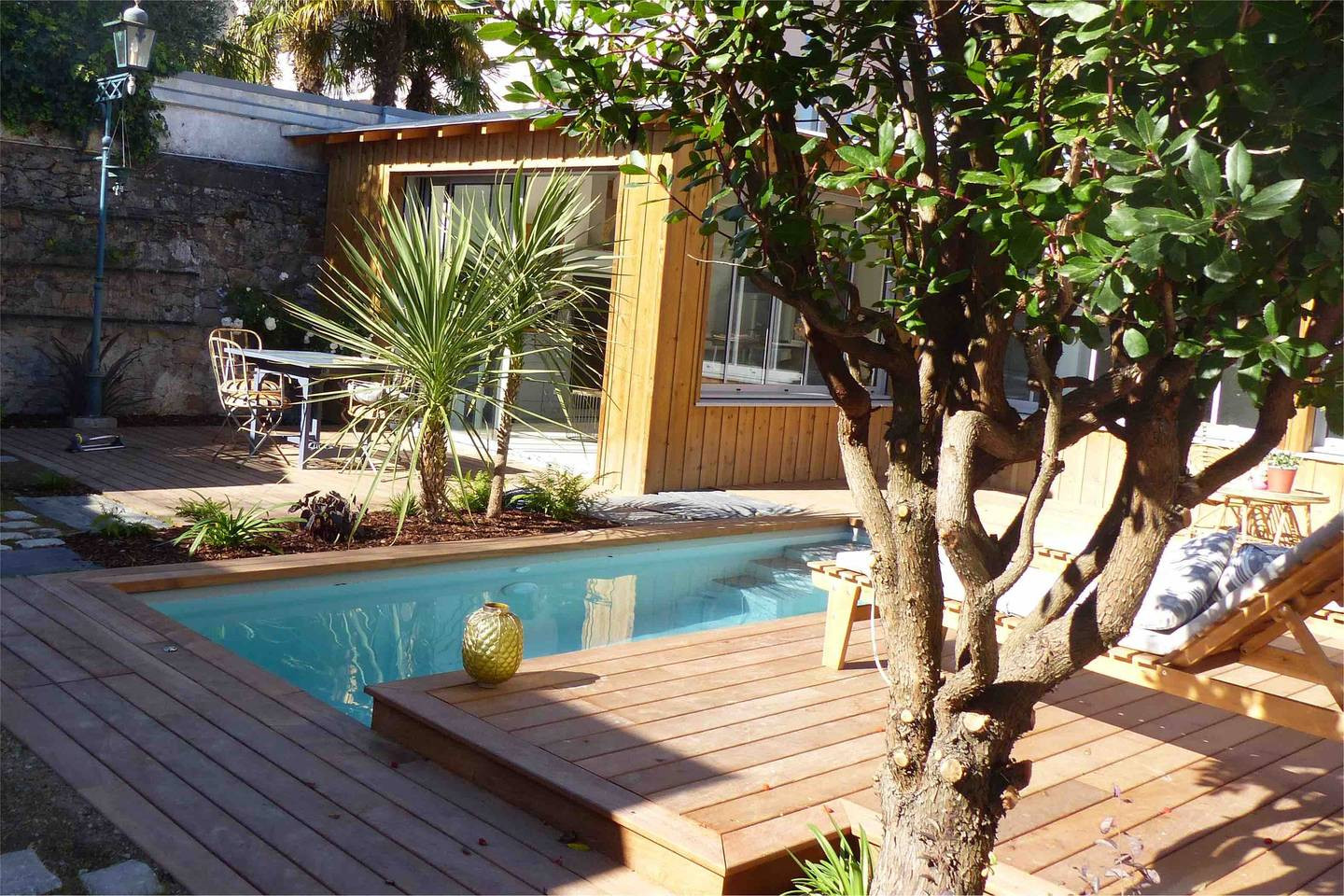 "le Nid du Héron" maison de vacances avec piscine chauffée, au cœur de Nantes