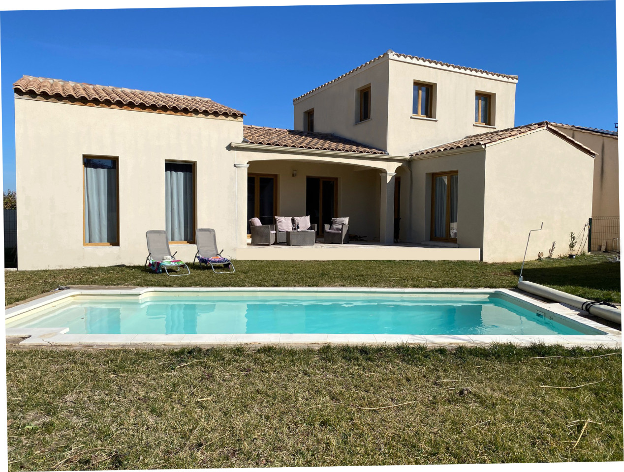 Villa Fleury, piscine et jardin privée, 6 personnes, wifi, clim, parking