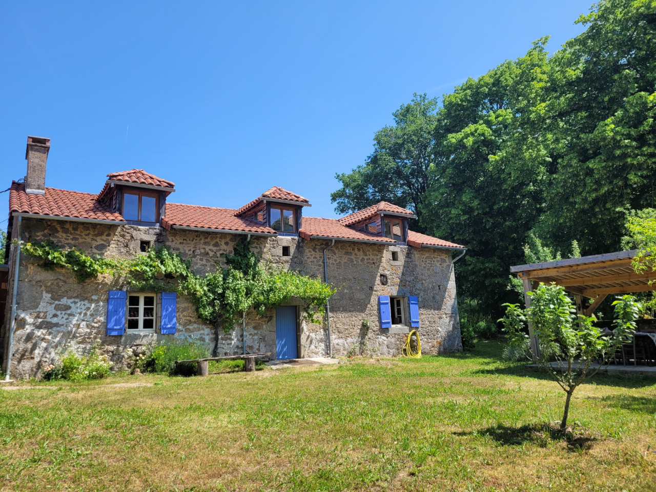 Hôte GreenGo: La Ribière - Maison de campagne au calme dans le parc naturel du Périgord vert