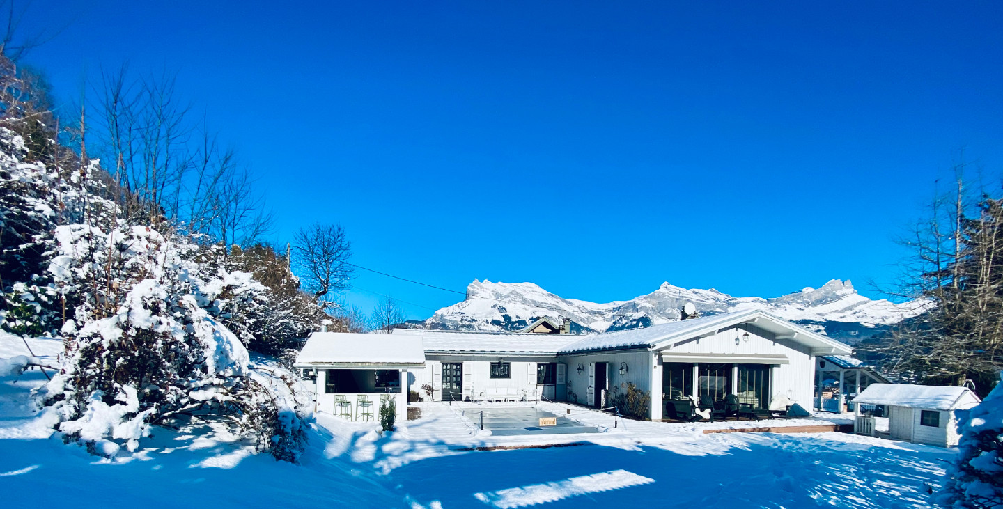 Le Chalet Soleil Blanc
