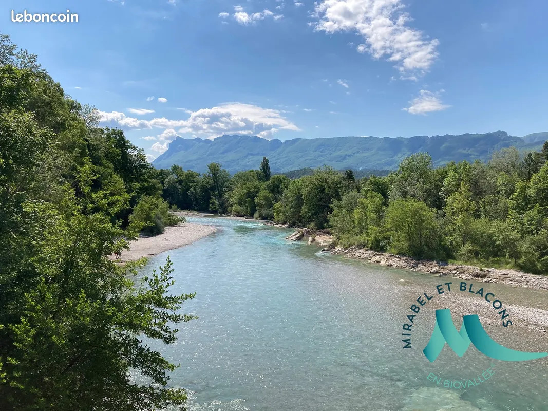 Duplex proche de la rivière Drôme