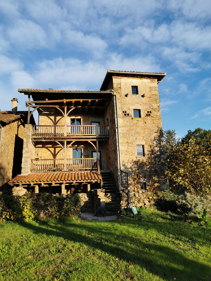 Logement GreenGo: Gîte les Teulières - Grande maison de caractère en pierres, au calme avec superbe vue