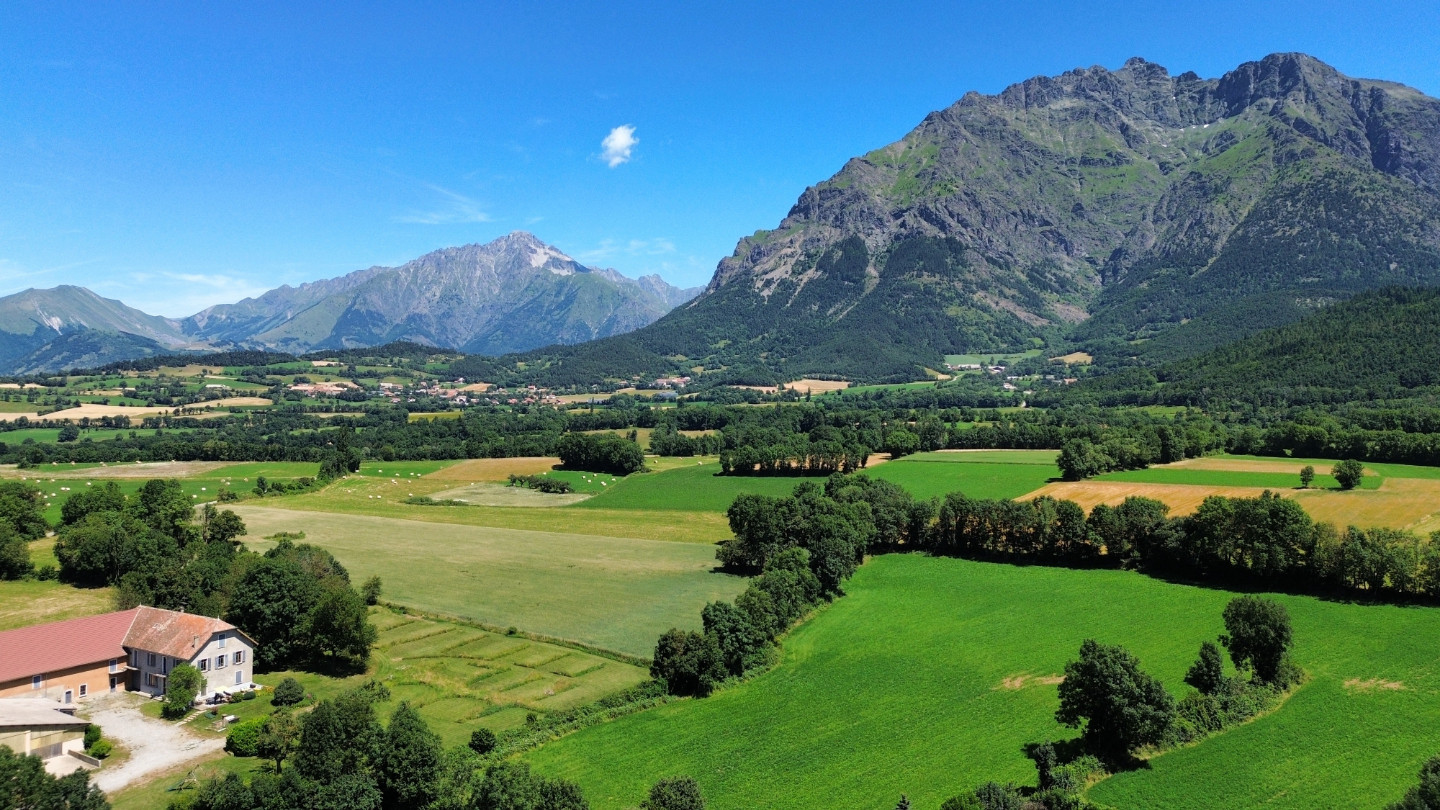 GreenGo Gite "le Banc du Peyron" au Champ des cimes