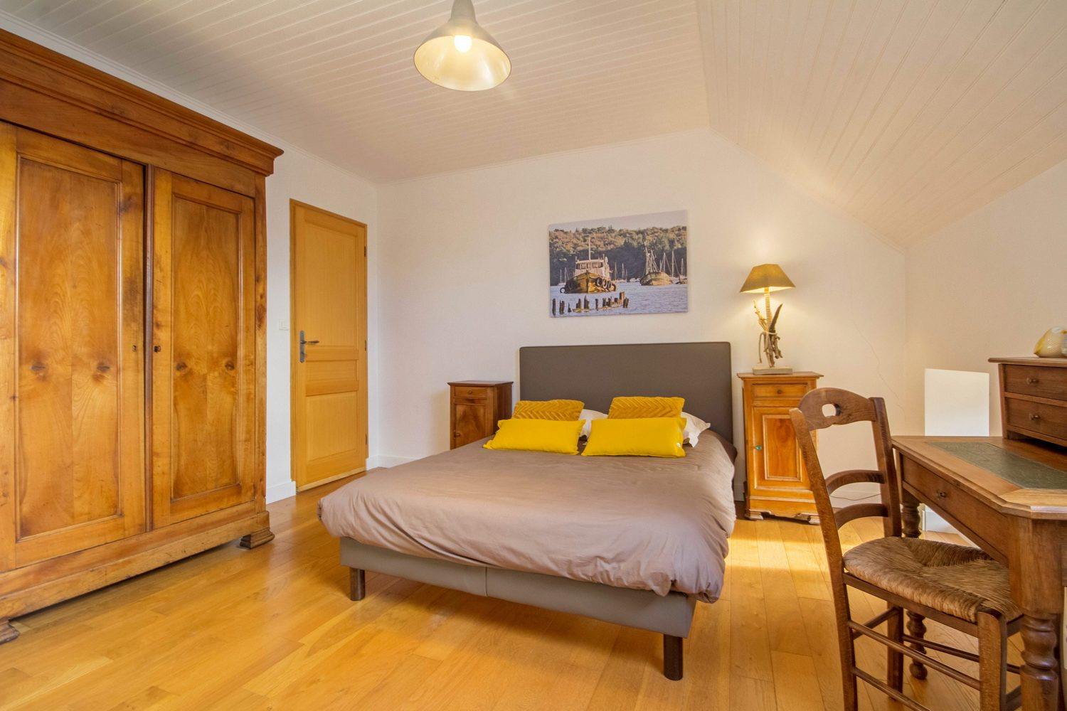 orderedImageAlt_accommodation_default