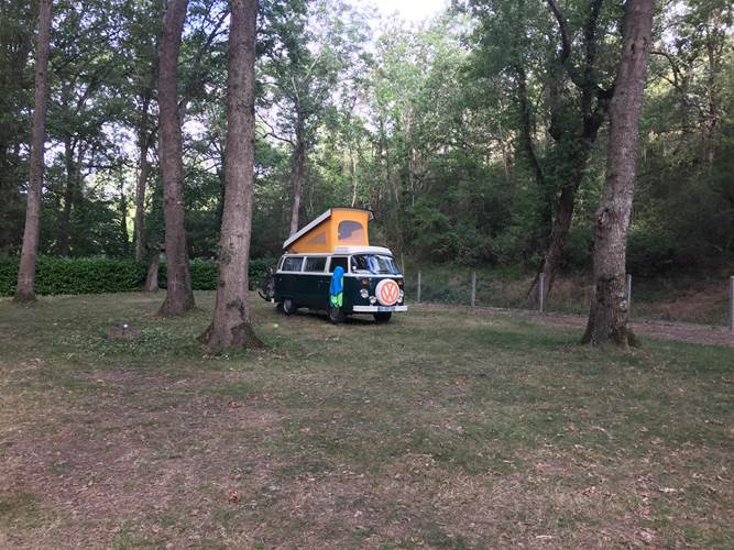 Logement GreenGo: Emplacement  tente ou van ombragé