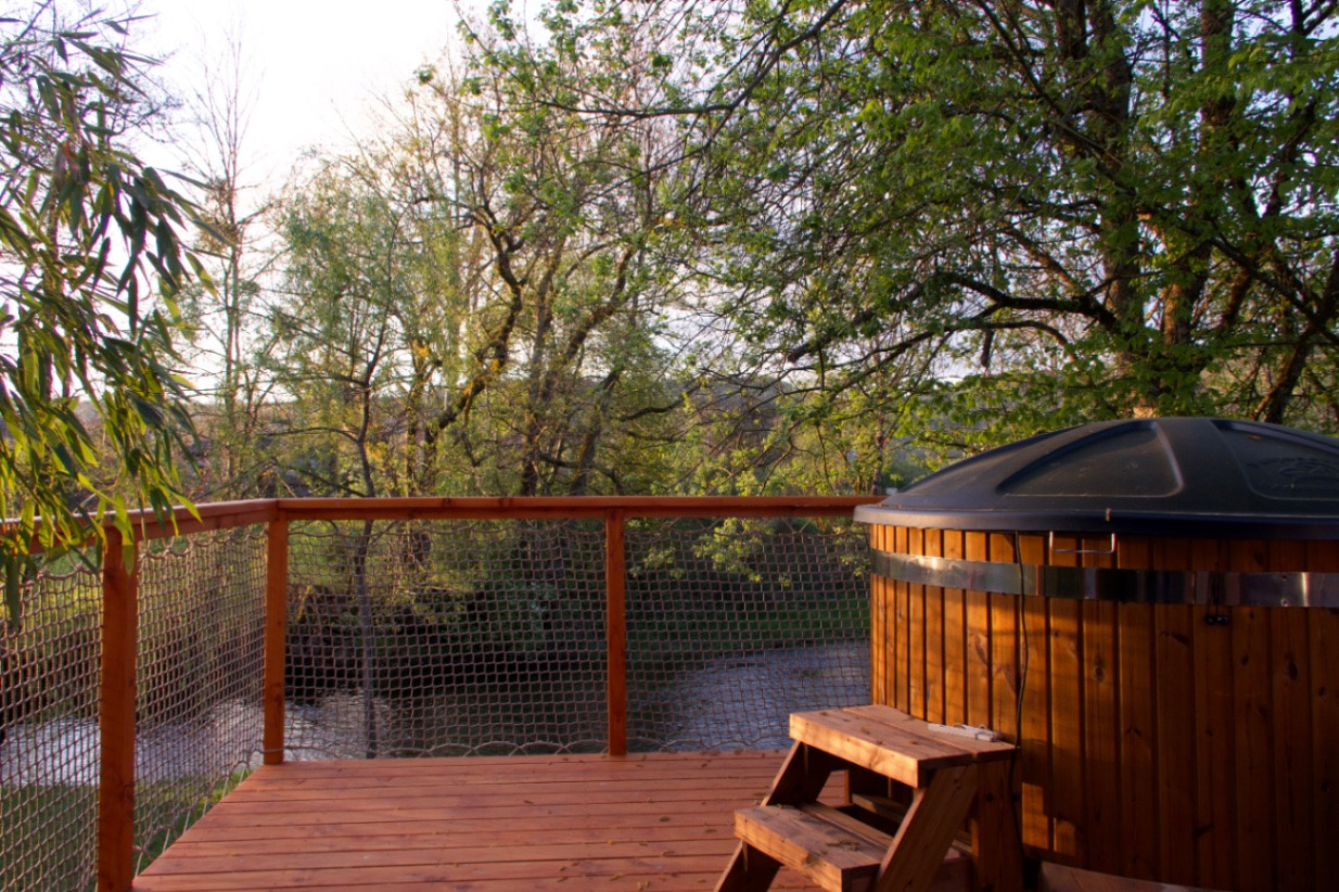 Chalet Nature aux 1000 Etangs avec bain scandinave, sauna, piscine, accès à la rivière