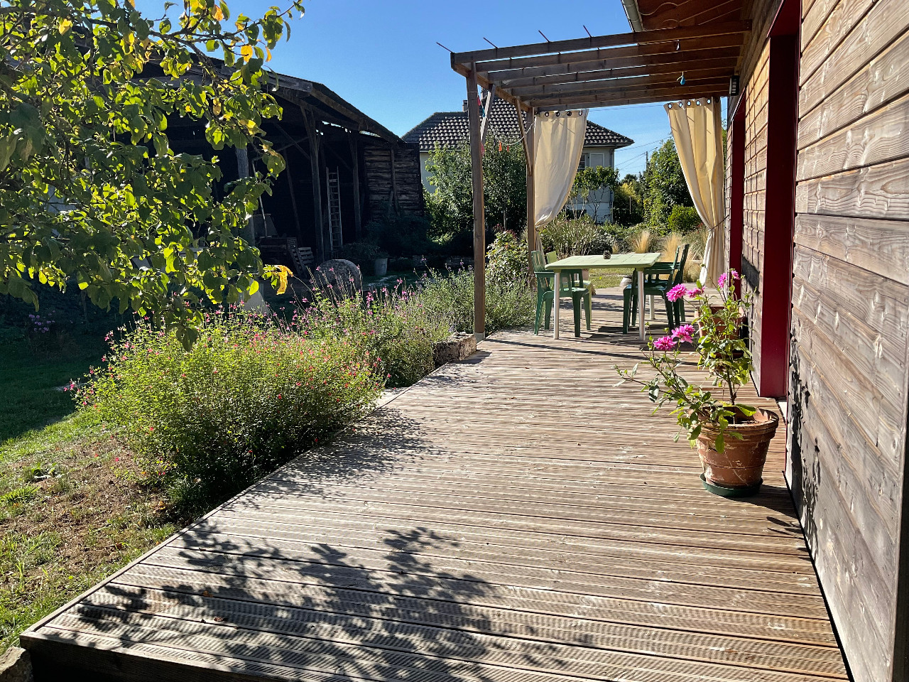 Logement GreenGo: Maison en bois dans village tout proche de Niort
