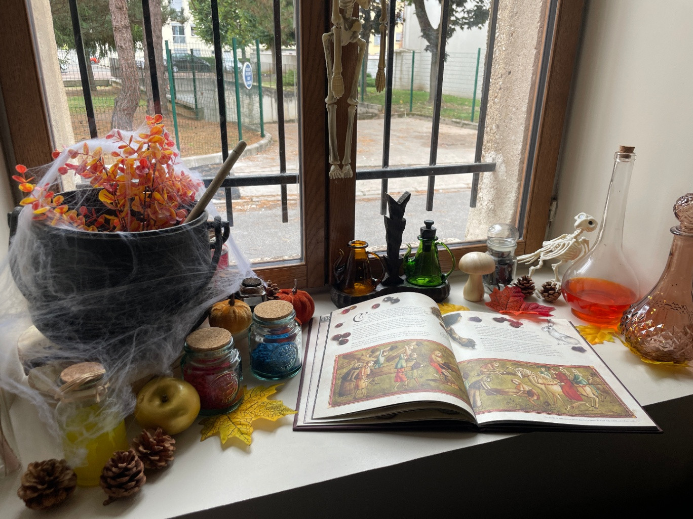 GreenGo Spécial Halloween : le logis des chevaliers, maison thème médiéval avec baignoire balnéothérapie